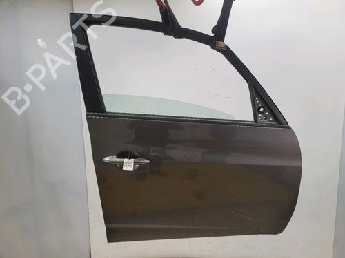 Used Right front door KIA VENGA (YN) 1.6 CRDi 115 (116 hp) 32513015