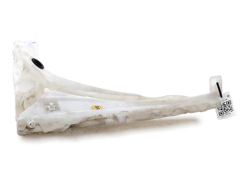 Used Windscreen washer tank Windscreen washer tank VOLVO C30 (533) D3 (150 hp) 33732945 33732945