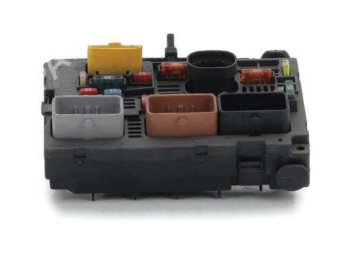 Used Fuse box PEUGEOT 308 I (4A_, 4C_) 2.0 HDi (136 hp) 29517433