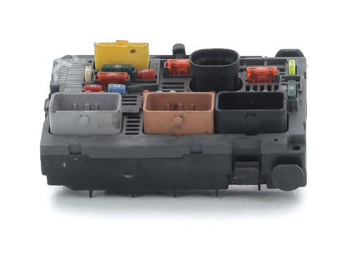 Fuse box PEUGEOT 3008 I MPV (0U_) 2.0 HDi 150 / BlueHDi 150 | BP31141886E1 