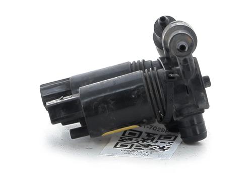 Used Washer pump Washer pump LAND ROVER DISCOVERY SPORT (L550) 2.0 D 4x4 (150 hp) 33645993 33645993