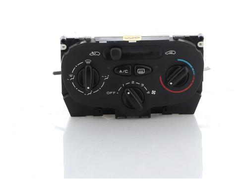 Used Climate control PEUGEOT 206 Hatchback (2A/C) 2.0 HDI 90 (90 hp) 17873127