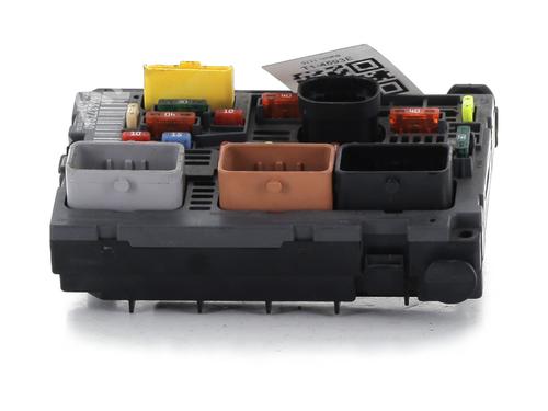 Zekeringkast PEUGEOT 3008 I MPV (0U_) 2.0 HDi 150 / BlueHDi 150 (150 hp) 31350363