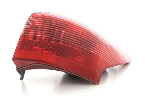 Right taillight PEUGEOT 407 SW (6E_, 6D_) 2.0 HDi 135 | BP26677190C35 
