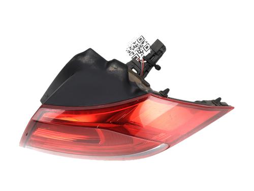 right-taillight-vw-golf-vii-5g1-bq1-be1-be2-2012-2013-2014-2015-2016-2017-2018-2019-2020-2021-39972128 main image