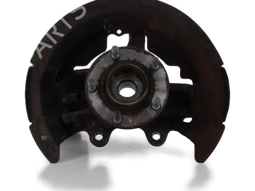 Used Left front steering knuckle VOLVO C30 (533) D2 (115 hp) 30924813