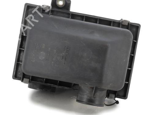 Used Air filter box OPEL AGILA (A) (H00) 1.2 16V (F68) (75 hp) 25751740