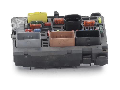 fuse-box-citroen-c5-iii-rd_-2008-2009-2010-2011-2012-2013-2014-2015-2016-2017-33645665 main image