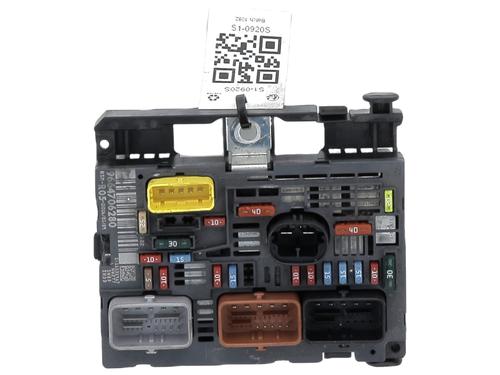 Fuse box PEUGEOT 308 I (4A_, 4C_) 1.6 HDi | BP29346727E1 