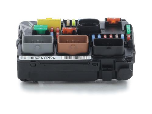 Used Fuse box CITROËN C3 II (SC_) 1.4 HDi 70 (SC8HZC, SC8HR0, SC8HP4) (68 hp) 32180964
