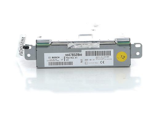 Used Radio PEUGEOT 2008 II (UD_, US_, UY_, UJ_, UR_, UC_) 1.2 PureTech 130 (USHNS, URHNS) (130 hp) 32180120