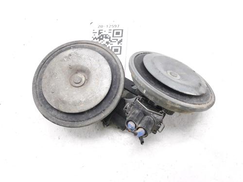 Used Horn MITSUBISHI CARISMA (DA_) 1.9 DI-D (DA5A) (115 hp) 27915573