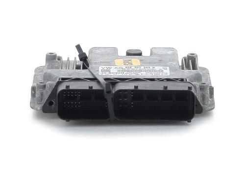 Used Engine control unit (ECU) VW TOURAN (5T1) 1.5 TSI (150 hp) 30827769