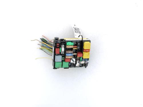 Used Fuse box PEUGEOT 208 I (CA_, CC_) 1.6 BlueHDi 100 (100 hp) 27901299