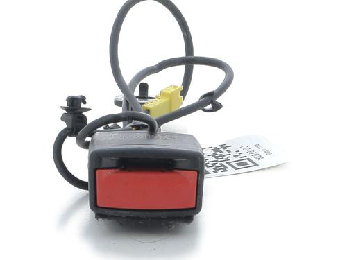 Used Seat buckle MERCEDES-BENZ A-CLASS (W176) A 180 CDI / d (176.012) (109 hp) 31844700