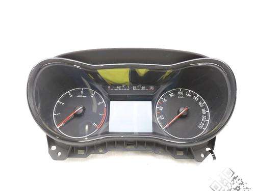 instrument-cluster-opel-corsa-e-x15-14-08-68-39204203-2014-10447395 main image