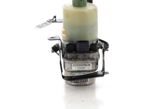 Used Steering pump VW POLO IV (9N_, 9A_) 1.2 (60 hp) 31032277