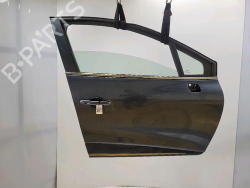 Used Right front door Right front door RENAULT CLIO IV (BH_) 1.2 TCe 120 (BHAU) (118 hp) 36428831 36428831
