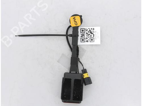 Seat buckle PEUGEOT 2008 II (UD_, US_, UY_, UJ_, UR_, UC_) 1.2 PureTech 130 (USHNS, URHNS) | BP27901679I32 