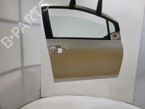Used Right front door Right front door TOYOTA YARIS (_P9_) 1.4 D-4D (NLP90_, NLP90R) (90 hp) 40249281 40249281