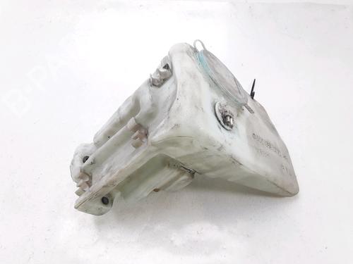 Used Windscreen washer tank MERCEDES-BENZ C-CLASS (W202) C 220 D (202.121) (95 hp) 10470836