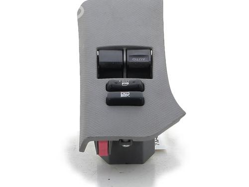 Left front window switch TOYOTA YARIS (_P9_) 1.4 D-4D (NLP90_, NLP90R) | BP30449261I27