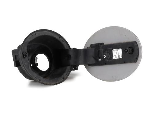 tanklokket-jaguar-e-pace-x540-2017-33713312 main image