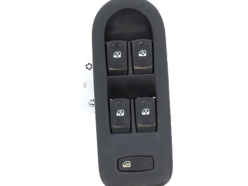 Used Left front window switch RENAULT CLIO III (BR0/1, CR0/1) [2005-2014]  26969673