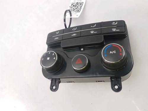 Used Climate control HYUNDAI i30 (FD) 1.4 (109 hp) 11817546