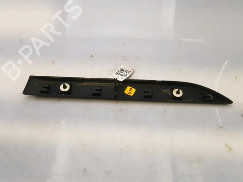 Used Door moulding trim PEUGEOT 2008 I (CU_) 1.2 THP 110 / PureTech 110 (110 hp) 27902310