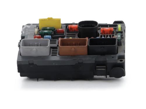 Used Fuse box Fuse box CITROËN BERLINGO MULTISPACE (B9) 1.6 HDi 110 (109 hp) 40619222 40619222