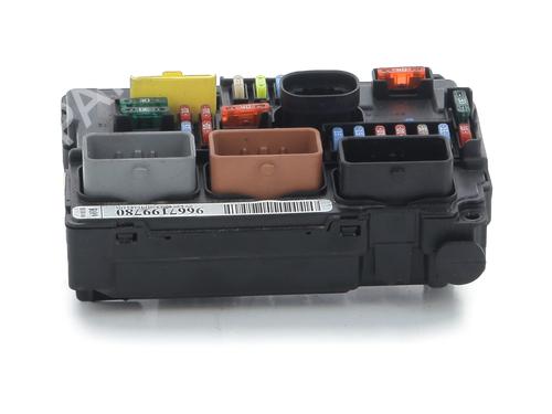 fuse-box-peugeot-207-wa_-wc_-2006-2007-2008-2009-2010-2011-2012-2013-2014-2015-32434373 main image