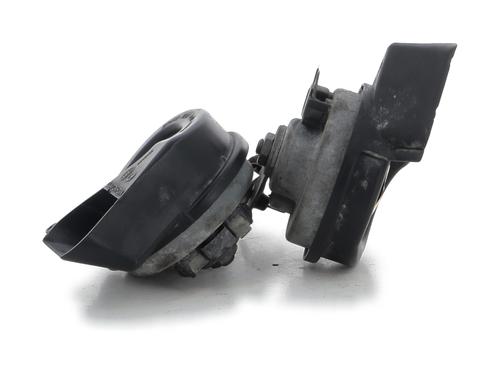 horn-mercedes-benz-c-class-coupe-c204-2011-33838540 main image