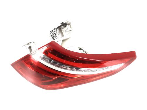 right-taillight-citroen-c4-picasso-i-mpv-ud_-2006-2007-2008-2009-2010-2011-2012-2013-2014-2015-32152767 main image