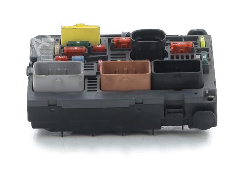 Zekeringkast CITROËN C4 Picasso I MPV (UD_) 1.6 HDi (109 hp) 30917927