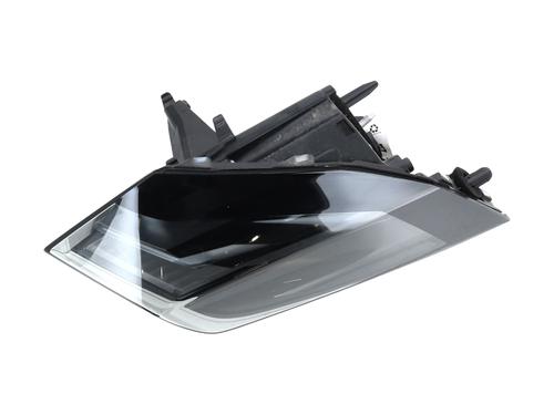 Used Left taillight PEUGEOT 2008 II (UD_, US_, UY_, UJ_, UR_, UC_) 1.2 PureTech 130 (USHNS, URHNS) (130 hp) 30827922