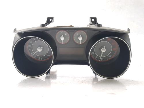 Used Instrument cluster FIAT PUNTO (199_) 1.4 Multi Air (105 hp) 13673307