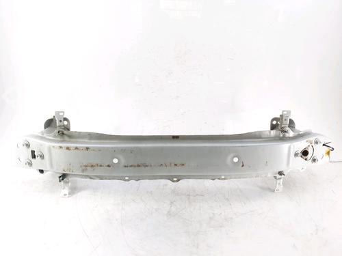 Used Front bumper reinforcement TOYOTA YARIS (_P13_) 1.5 Hybrid (NHP130_, NHP130) (101 hp) 25589439