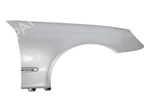 Used Right front fenders Right front fenders MERCEDES-BENZ E-CLASS (W211) E 220 CDI (211.006) (150 hp) 33949286 33949286