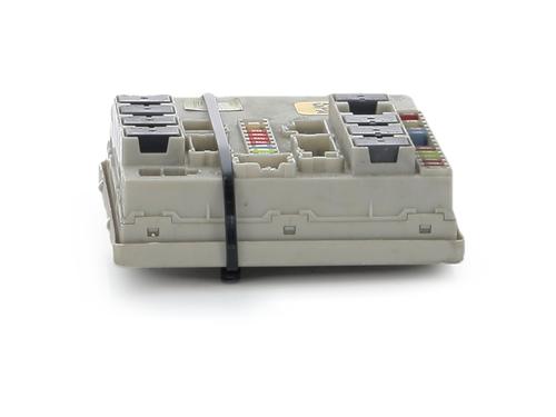 Used Fuse box Fuse box RENAULT CLIO III (BR0/1, CR0/1) 1.5 dCi (88 hp) 39763637 39763637