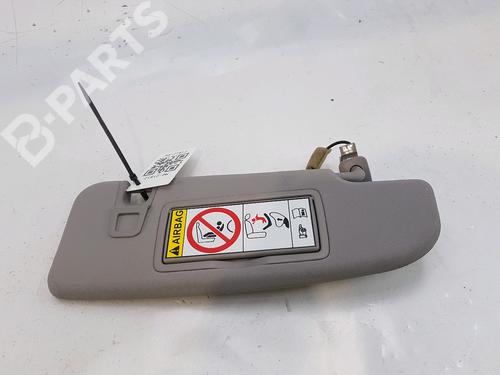 right-sun-visor-alfa-romeo-giulia-952_-20-952aba25b-156110585-2015-10445582 main image