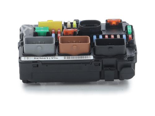 fuse-box-citroen-c3-ii-sc_-2009-32152582 main image