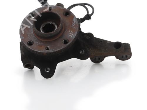 Used Right front steering knuckle Right front steering knuckle RENAULT TWINGO II Hatchback Van (CNO_) 1.5 dCi (CN03) (75 hp) 36777028 36777028