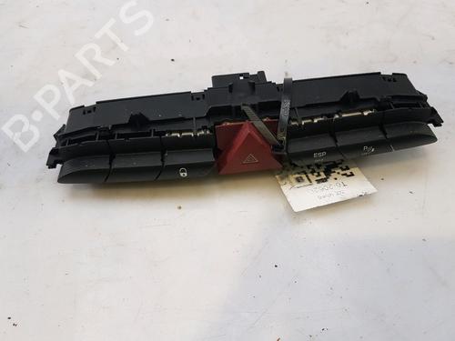 Used Warning switch PEUGEOT 308 I (4A_, 4C_) 1.6 HDi (109 hp) 16482838