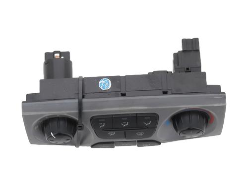 Climate control HYUNDAI TRAJET (FO) 2.0 CRDi | BP33309873I5 - Image 3
