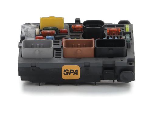 Used Fuse box PEUGEOT 3008 I MPV (0U_) 1.6 HDi (109 hp) 29517445