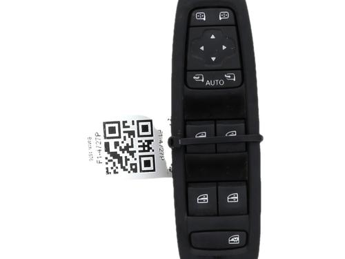left-front-window-switch-renault-megane-iv-hatchback-b9amn_-2015-39608714 main image