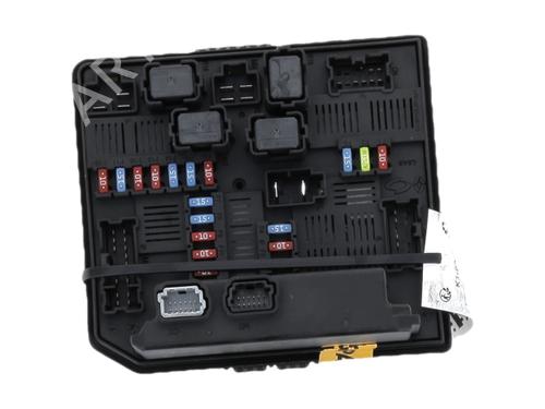 Fuse box RENAULT KOLEOS I (HY_) 2.0 dCi 4x4 (HY0K) | BP40441577E1 - Image 2