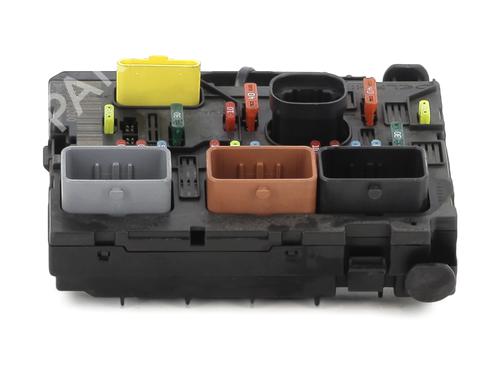 Used Fuse box PEUGEOT 307 (3A/C) 1.6 HDi 110 (109 hp) 27915047