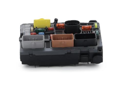 Used Fuse box Fuse box PEUGEOT 308 I (4A_, 4C_) 1.6 HDi (92 hp) 40441586 40441586